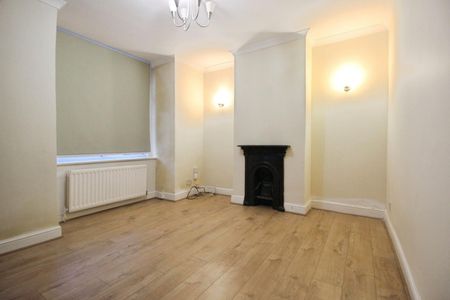 2 bedroom House To Let - Photo 2
