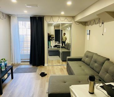 For Lease - 3158 Baytree Court Unit# Lower, Mississauga, Ontario - Photo 1