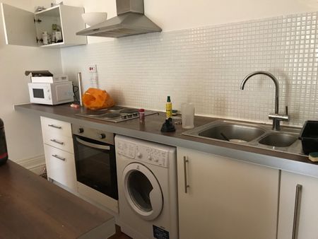 13-17 Chancery Lane, Huddersfield, HD1 - Photo 4