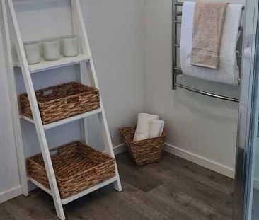 Cute cottage near beach - Photo 4