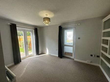 1 bedroom semi-detached house to rent - Photo 3