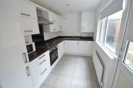 2 Minnowburn Terrace, Castlereagh, Belfast, BT8 7SN - Photo 5