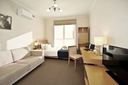 Room 11 (Ensuite) - Photo 5