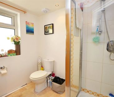 Broad Street, Teddington, TW11 - Photo 1