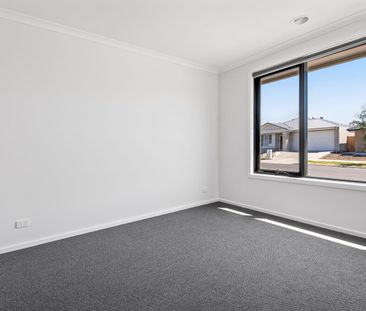 "Freshly Completed Family Home Packed with Upgrades" - Photo 3