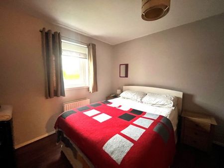 8 Wingate Road, AB24 2SR, Aberdeen - Photo 2