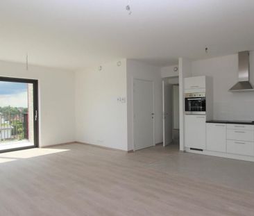 Appartement te huur in Tongeren voor € 700 met 1 slaapkamer - Photo 3