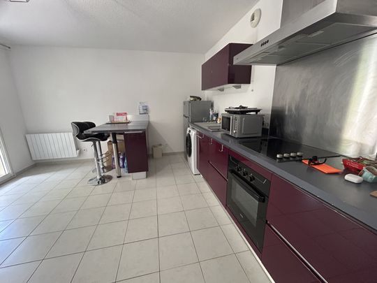 Location Appartement 2 pièces 40m² MALLEMORT 13370 - Photo 1