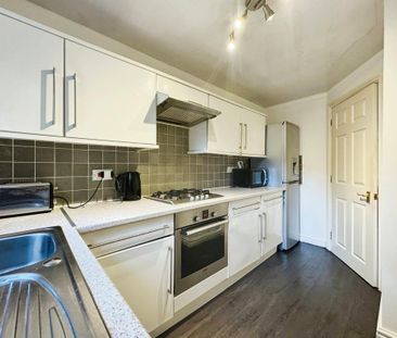 3 bedroom terraced house to rent - Photo 6