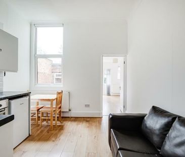 1 Bedroom Flat To Let - Photo 2