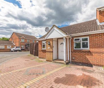3 bed semi-detached bungalow to rent in Trewarden Avenue, Iver Heat... - Photo 4