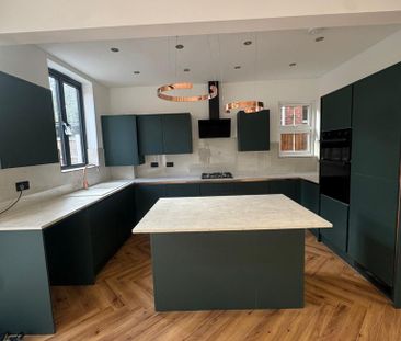 4 bedroom semi-detached house to rent - Photo 6