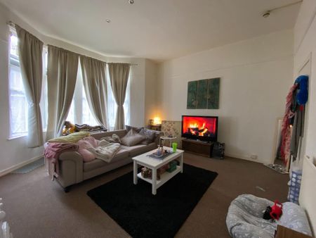 1 bedroom flat to rent - Photo 2
