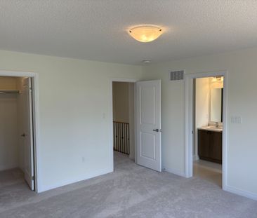 For Lease - 464 Jack Wilford Way, Woodstock, Ontario - Photo 6