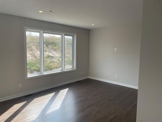 For Lease - 724 Eminence Street, Barrhaven, Ontario - Photo 1