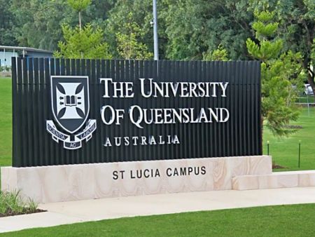 “Comfortable Air Conditioned Unit, Easy Walk to UQ, FULLY FIRNISHED” - Photo 3