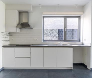 Ruime instapklare woning met 4 slpks nabij het centrum van Balen ! - Foto 3