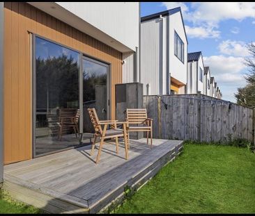 Standalone home for rent in Kauri Flat school zone - Photo 6