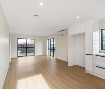 Brand new 3 bedroom town home for rent in Manurewa! - Photo 1