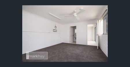 Spacious Living in Rossmoyne Catchment - Photo 3