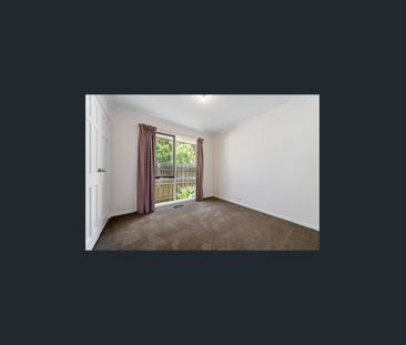 SPACIOUS FAMILY HOME IN HEART OF EDITHVALE - Photo 3