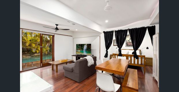 Pool House - Studio - Furnished - Photo 1