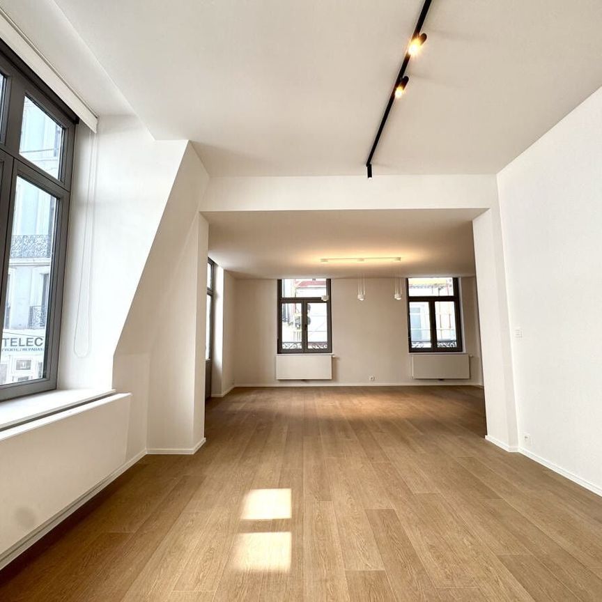 Appartement te huur in Brussel voor € 1.300 met 1 slaapkamer - foto 1