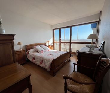 Location Appartement 4 pièces 88m² LA ROCHELLE 17000 - Photo 4