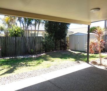 FAMILY FRIENDLY THREE BEDROOM HOME IN SORT AFTER AREA OF ROBINA - Photo 2