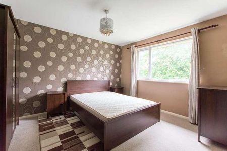 Frank Brookes Road, Cheltenham, GL51 - Photo 3