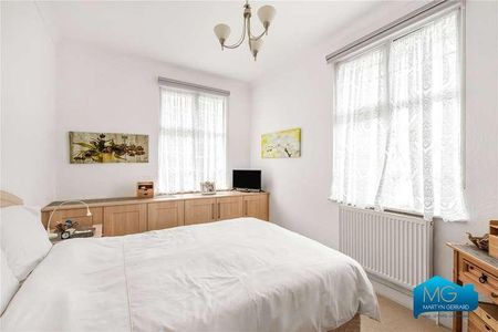 Chalet Estate, Hammers Lane, London, NW7 - Photo 5