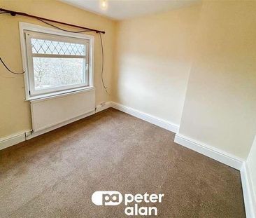 Pantycefn Road, Markham, Blackwood, NP12 - Photo 1