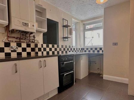 Ferndale Road, Weymouth, DT4 - Photo 2