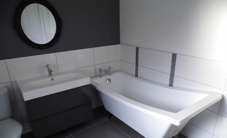 6 bedroom house of multiple occupation to rent - Photo 5