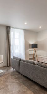 Appartement meublé et rénové dans le centre ville de Nantes - Photo 3