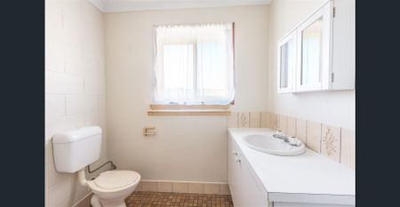 Spacious Townhouse in the Perfect Location - Photo 2