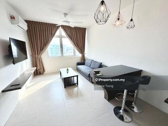 Riverine Diamond, Kuching - Foto 1
