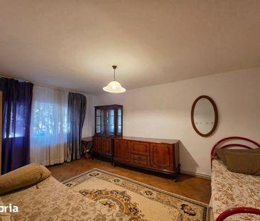 Apartament cu 3 camere, decomandat, 2 bai, Titulescu, Cipariu - Photo 4