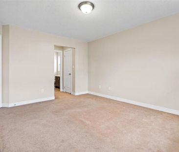 For Lease - 8 CHICORY Crescent, St. Catharines, Ontario - Photo 5