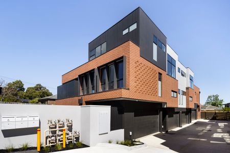 2/12-14 High St Rd, Ashburton VIC 3147 - Townhouse For Rent | Domain - Photo 3