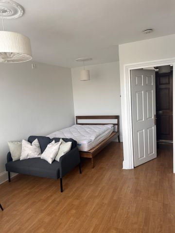 Studio Flat, Dinerman Court, NW8 - Photo 3