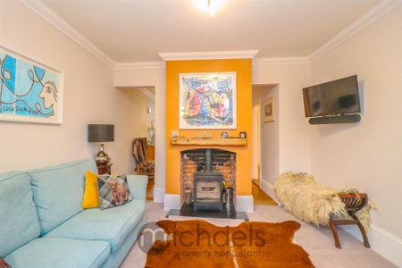 3 bedroom terraced house to rent - Photo 5