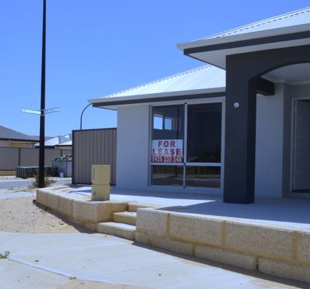 52 Villatella Gardens, Piara Waters, WA 6112 - Photo 4