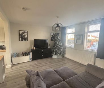 Valley Road, Wirral - Photo 4