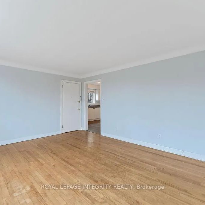 3 - 143 GRANVILLE STREET - Photo 1