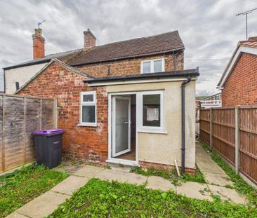 2 bedroom terraced house to rent - Photo 6