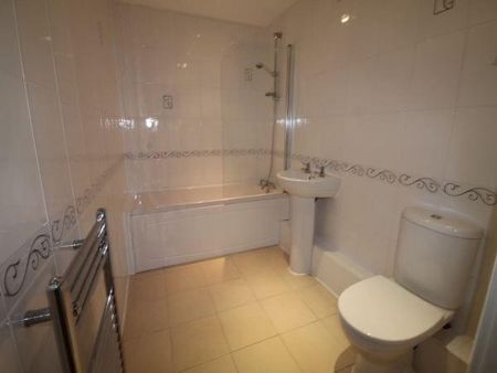 1 bedroom flat to rent - Photo 3
