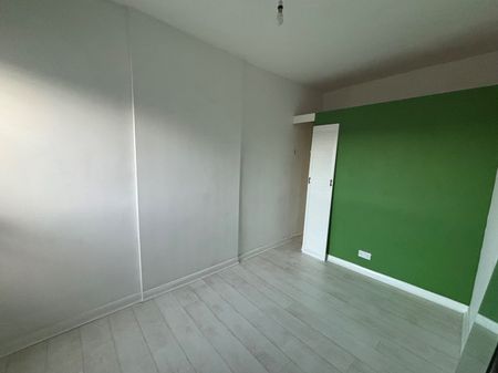 Hall Street - Photo 5