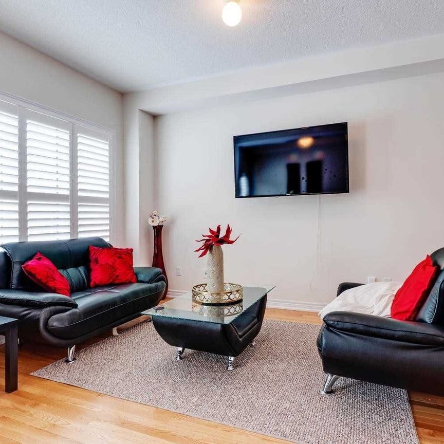 For Lease - 71 Lanark Circle Unit# Upper, Brampton, Ontario - Photo 1