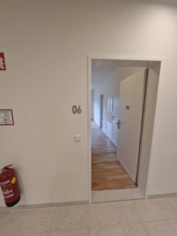 NEU - Erstbezug! Moderne 2 Zi Wohnung mit Garten 22 m2 OPEN HOUSE am 16. April 2025 von 15.30 bis 18.30 Uhr - Photo 5